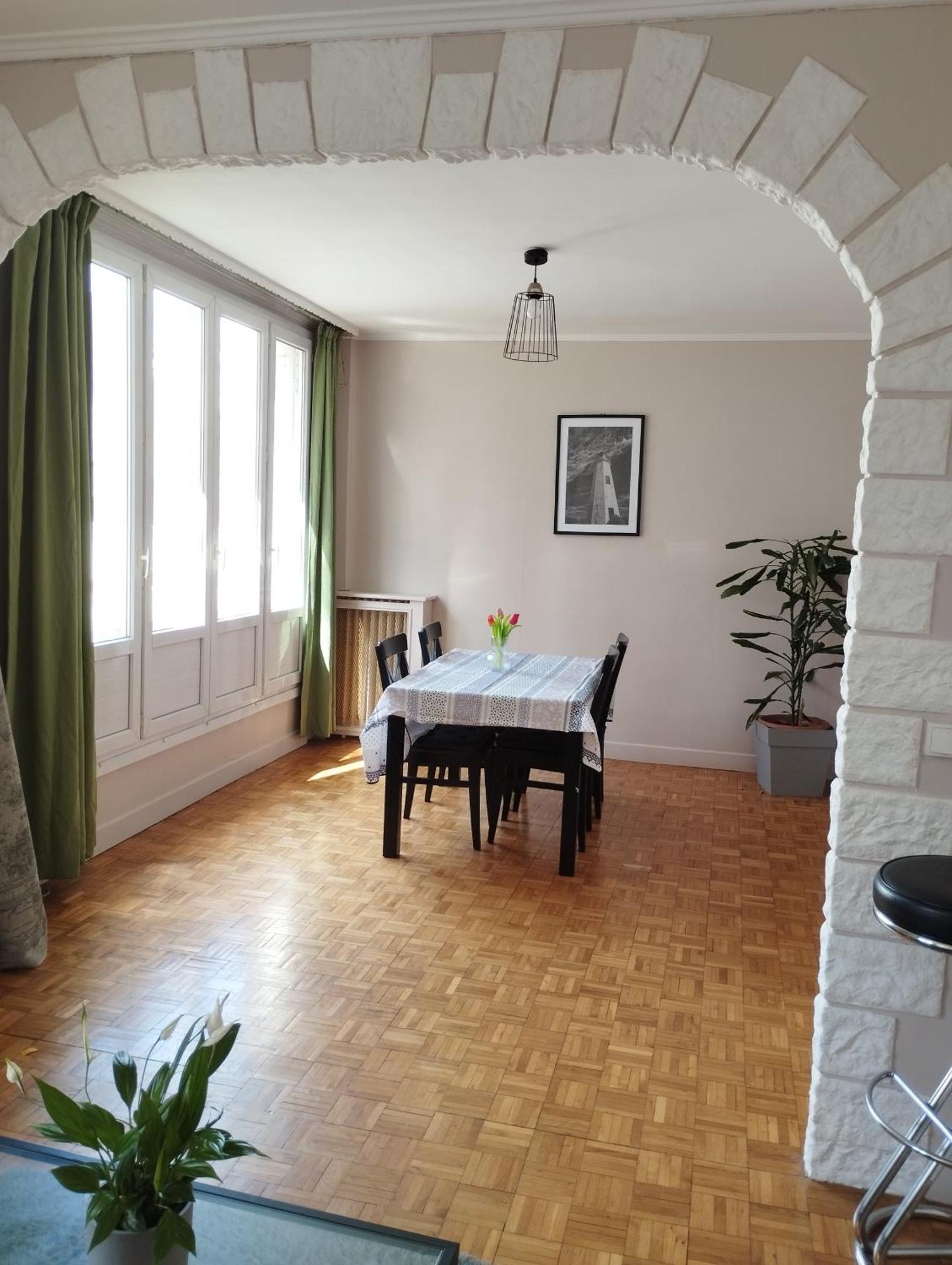 Appartamento A 5 Min De Paris! Le Kremlin-Bicêtre Esterno foto